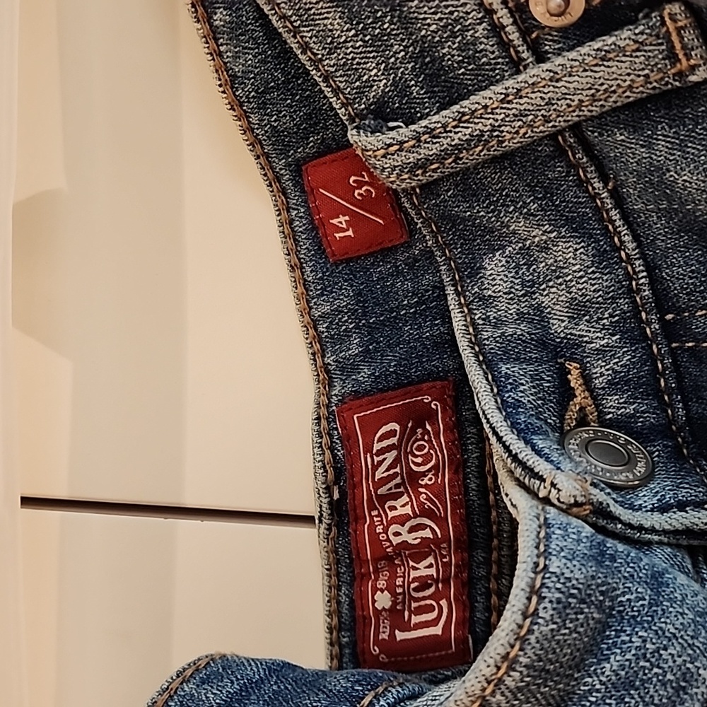 Jeans - Picture 2 of 4